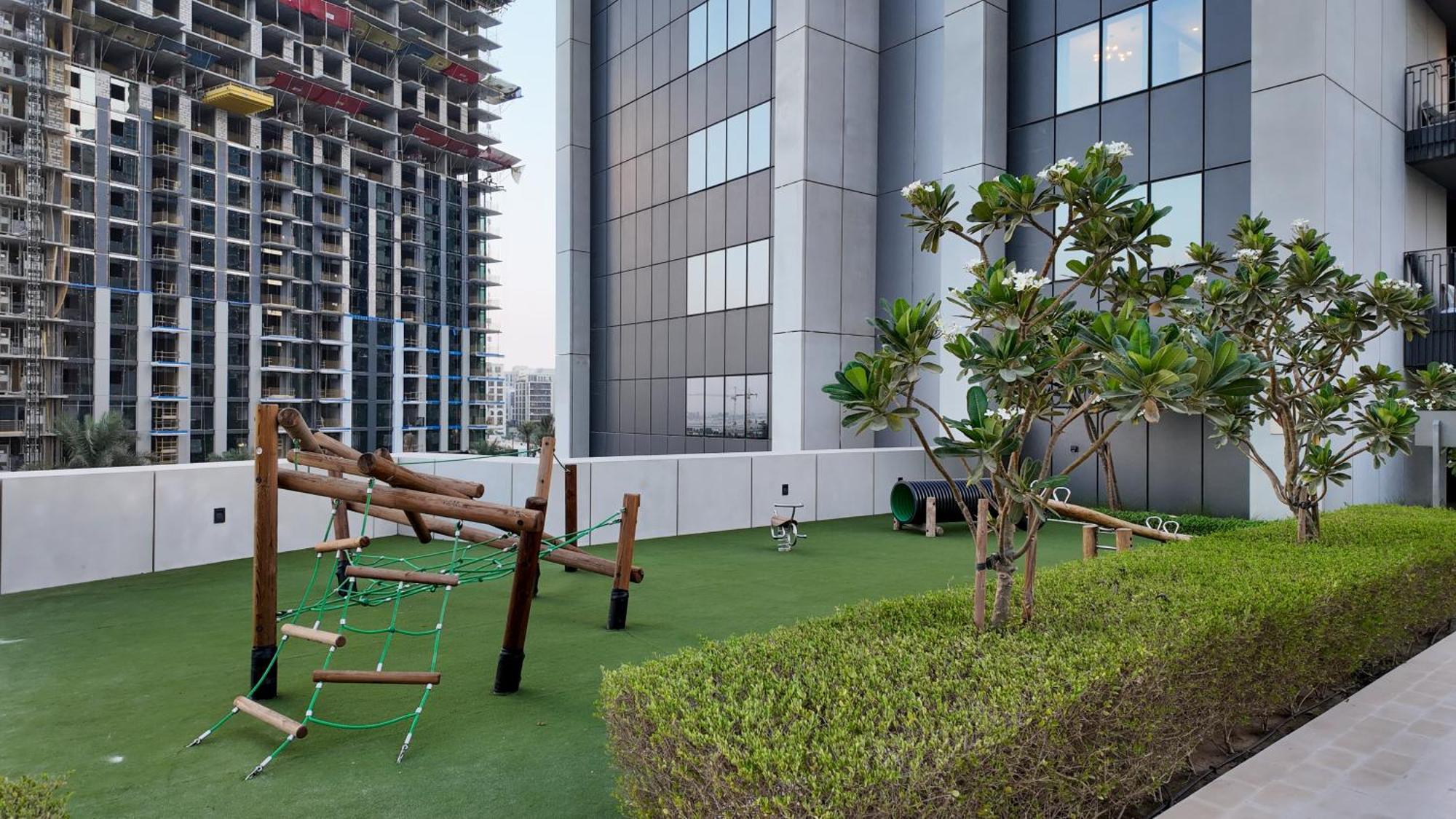 Apartamento Luxury 2 Bedroom Poolside Haven In Creek Harbour