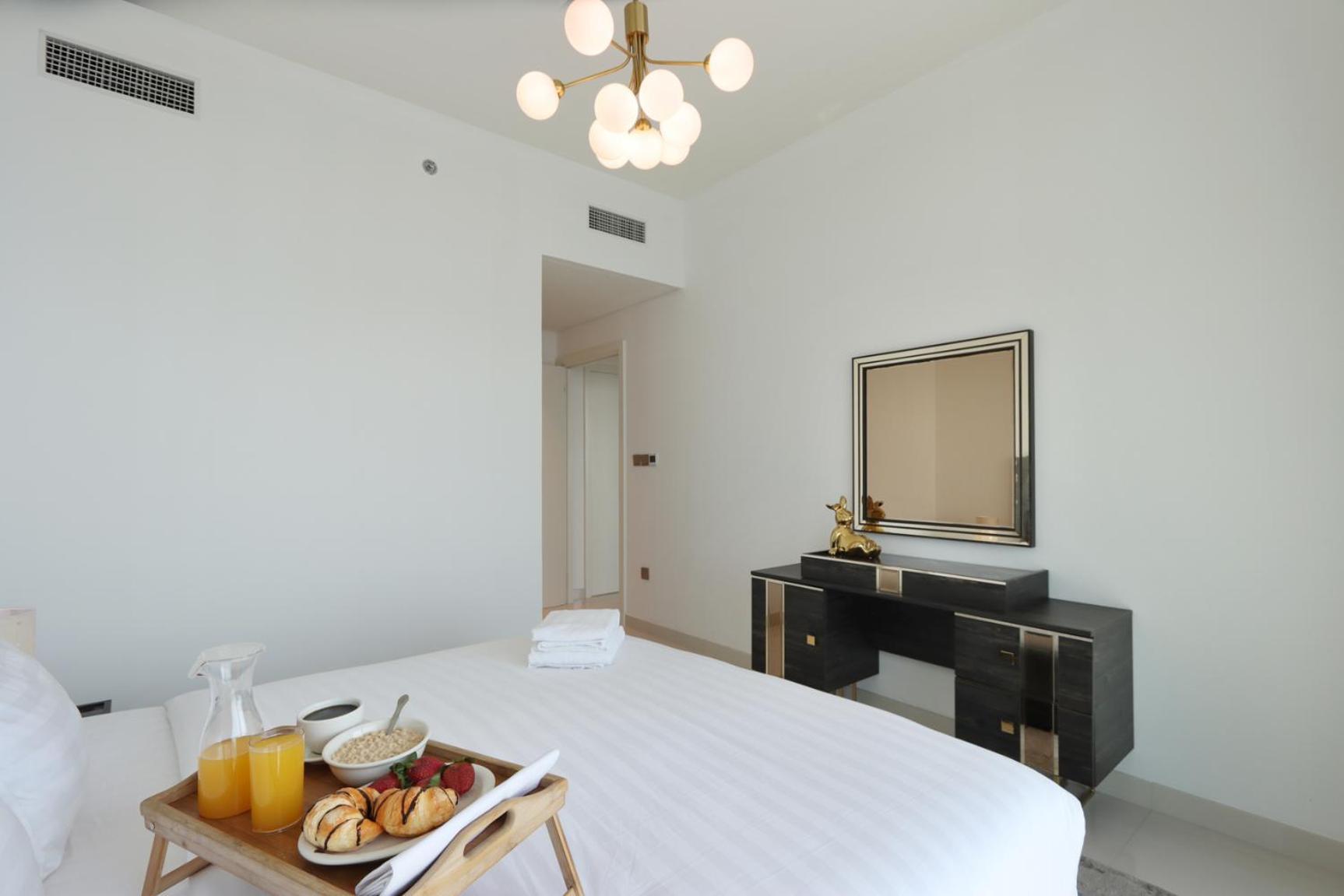 Livbnb - 2b With Sea View Emaar Beachfront Appartement Dubaï