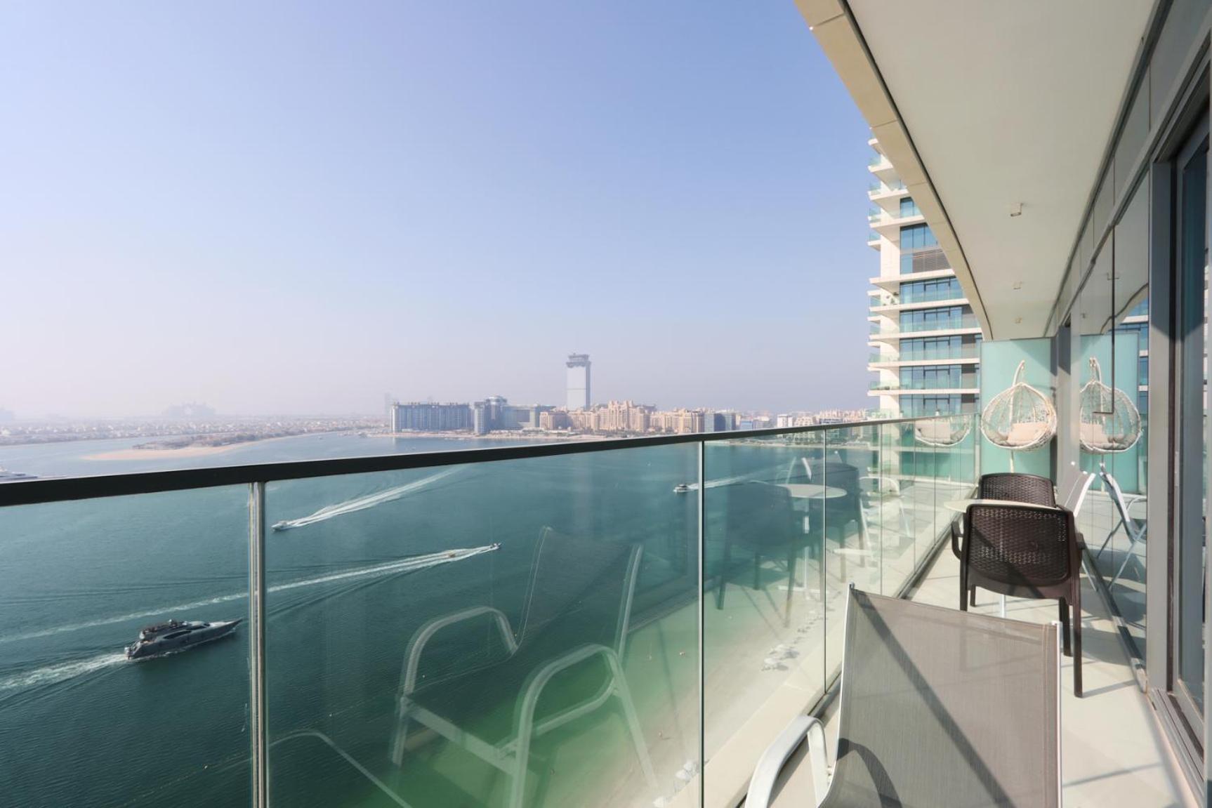 Livbnb - 2b With Sea View Emaar Beachfront Appartement