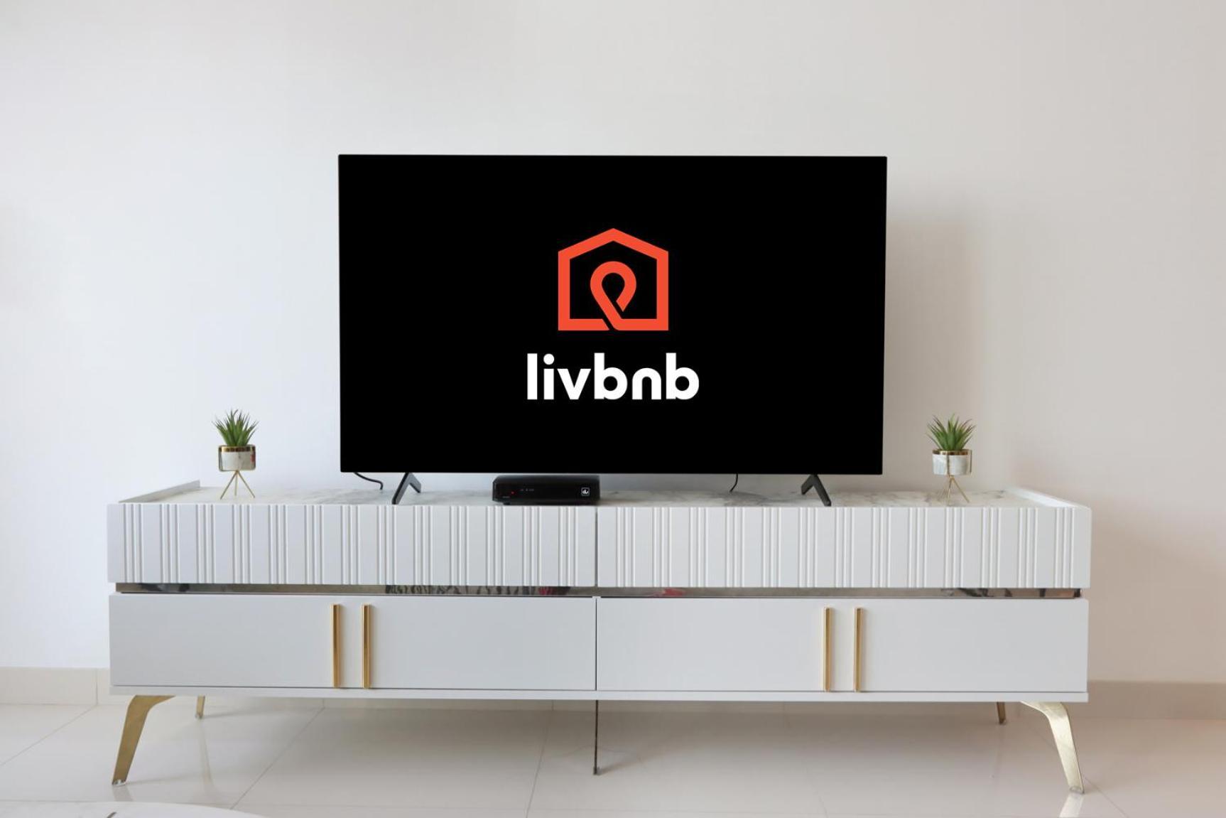 Livbnb - 2b With Sea View Emaar Beachfront *