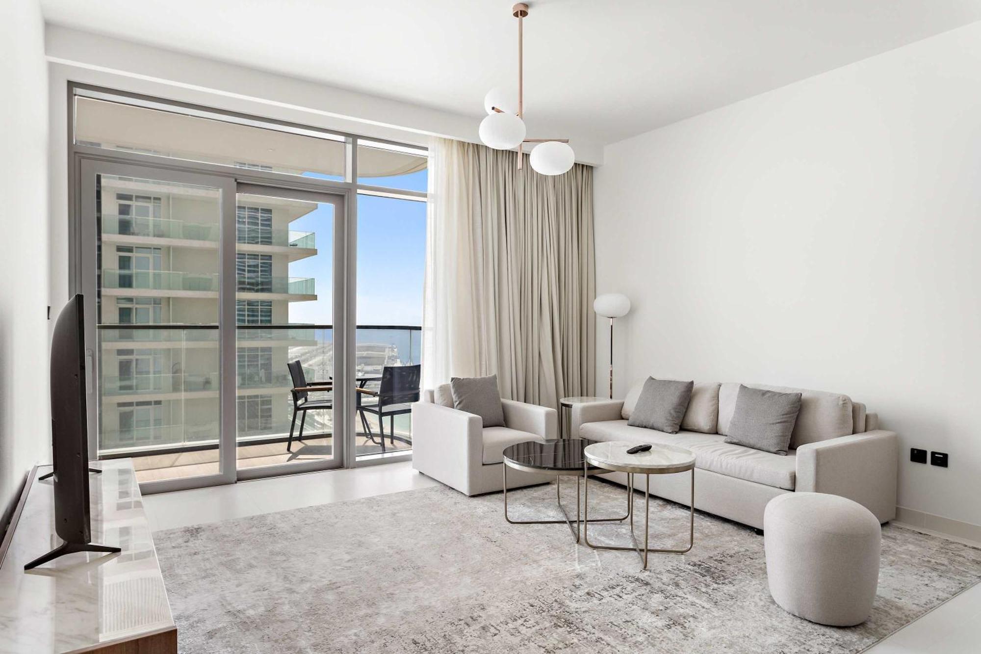 Silkhaus 1bdr With Access In Marina Vista *