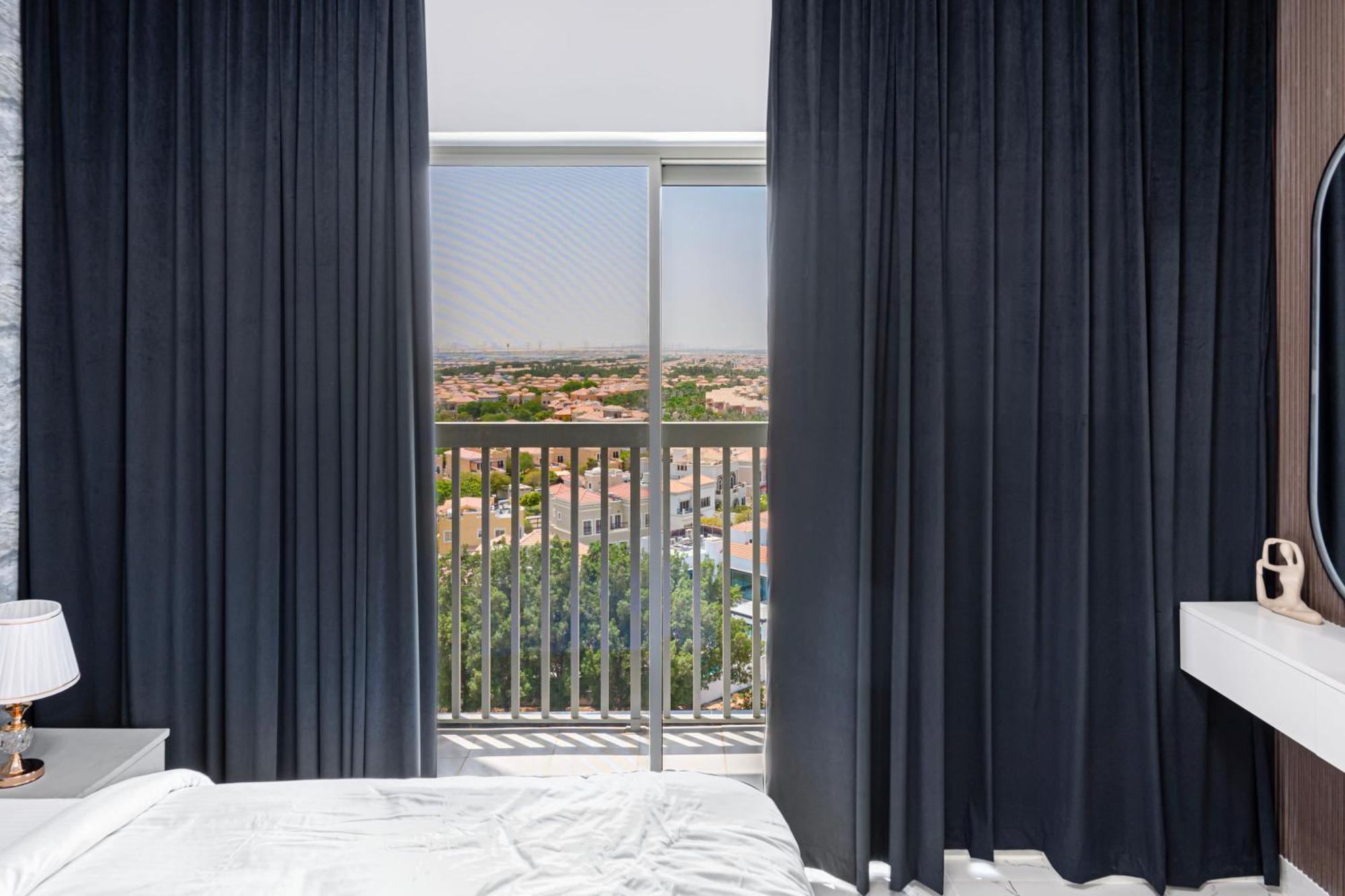 Elegant Escape In The Heart Of Dubailand * Dubai