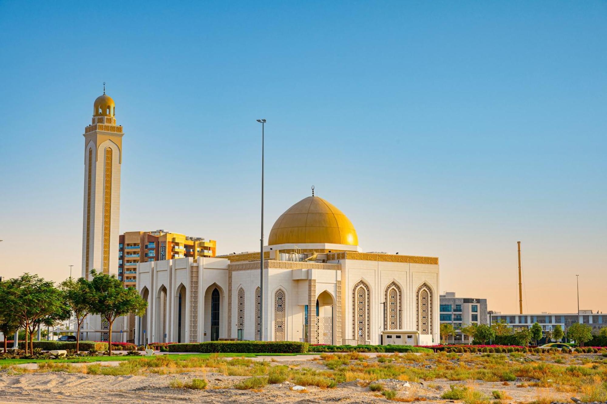 Chic Urban Retreat Immerse Yourself In Comfort Dubaï