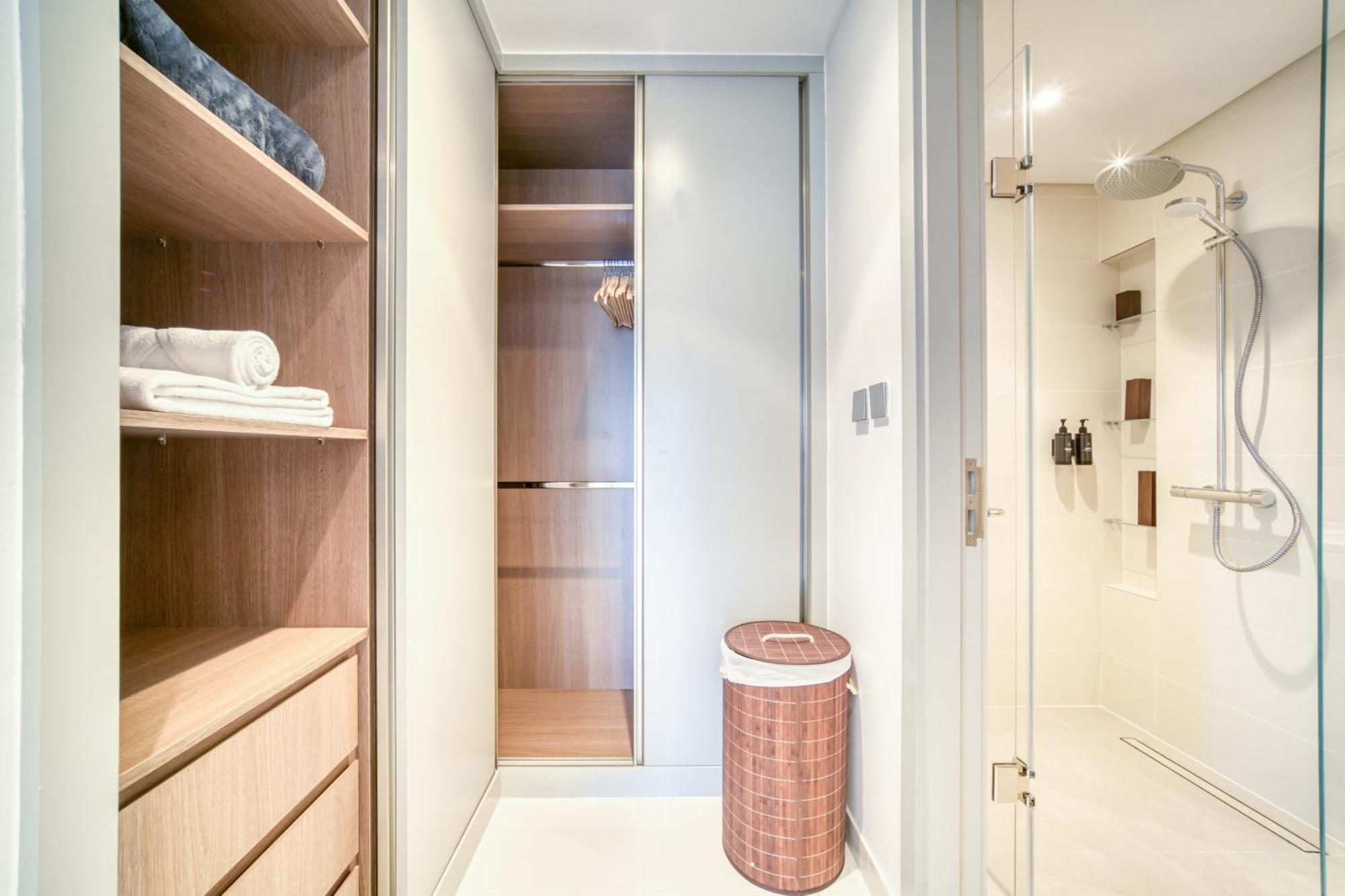 Chic 2br With Iconic Eye And Palm Views Apartamento Dubái
