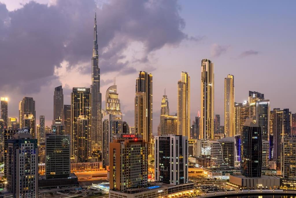 Appartement Waves - Elegant Retreat In Business Bay Dubaï