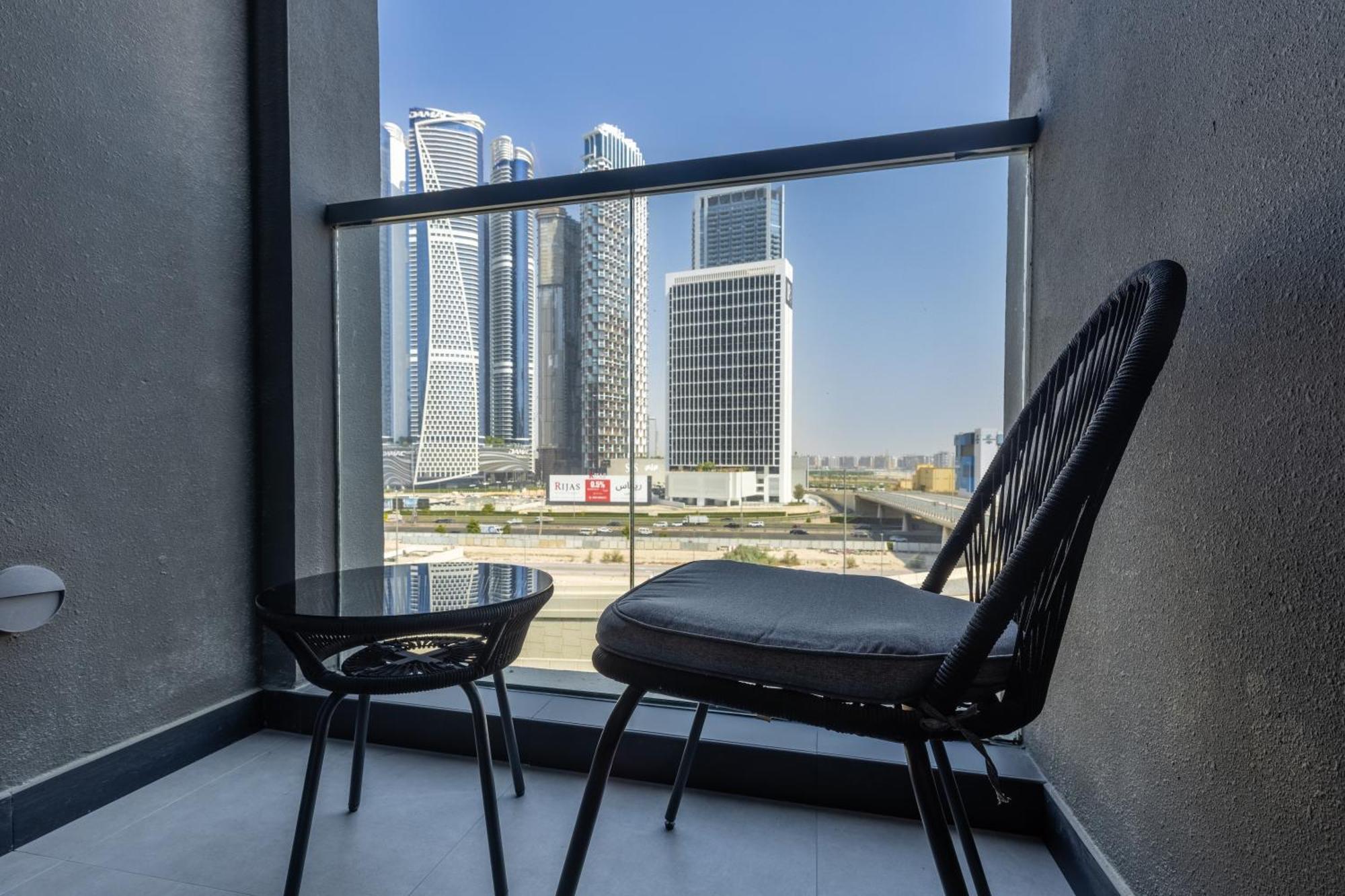 Appartement Waves - Elegant Retreat In Business Bay *