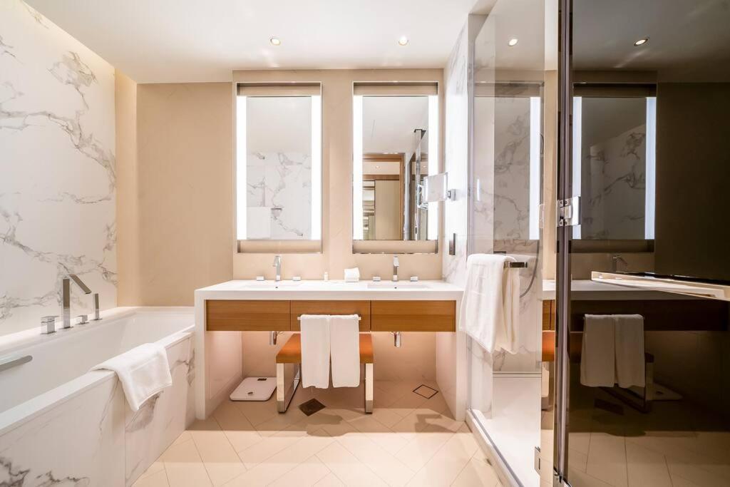 Newarabian 3 Bedroom Address Opera Downtown *