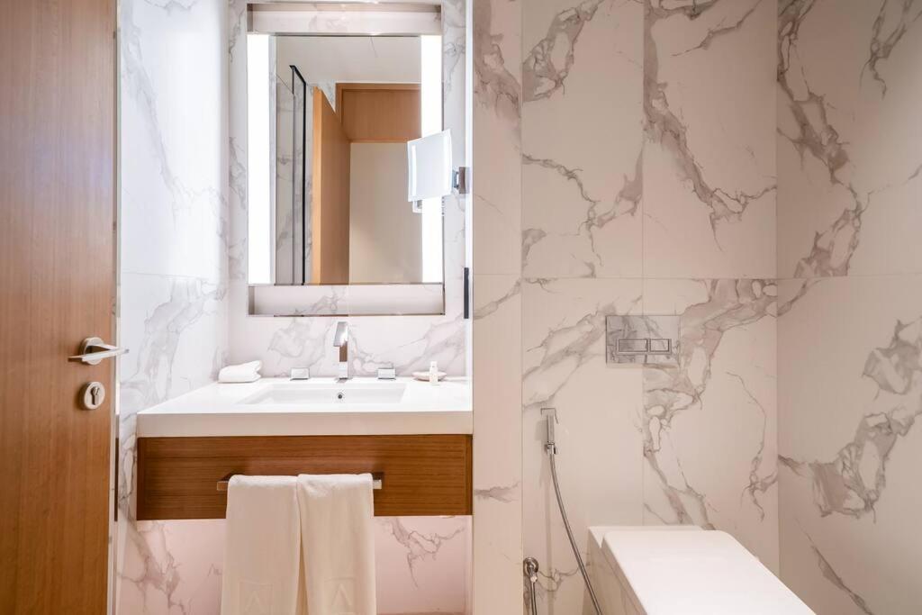 Newarabian 3 Bedroom Address Opera Downtown * Dubaï