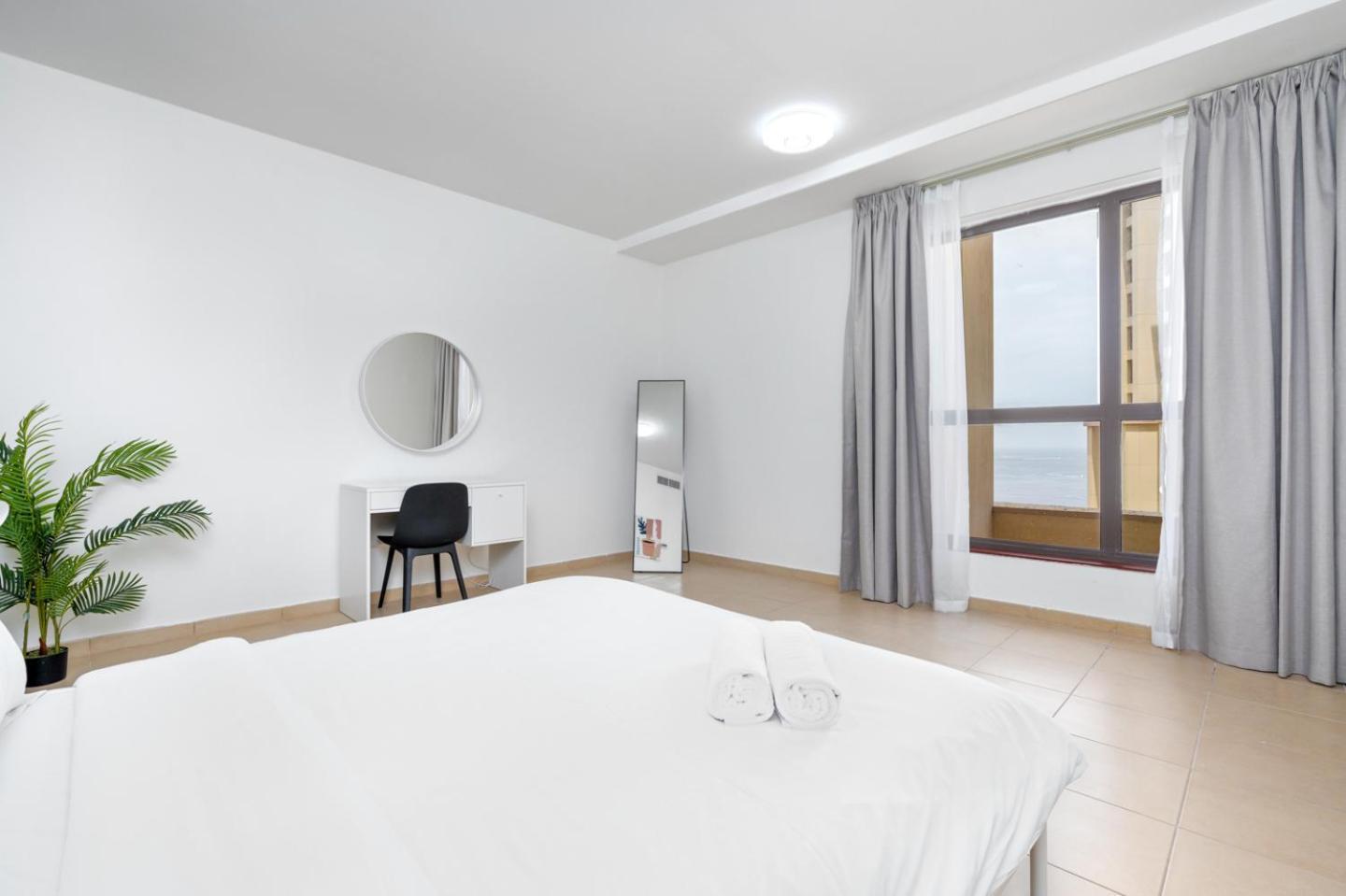 Appartement 1-br Stunning Sea View Beachfront Jbr