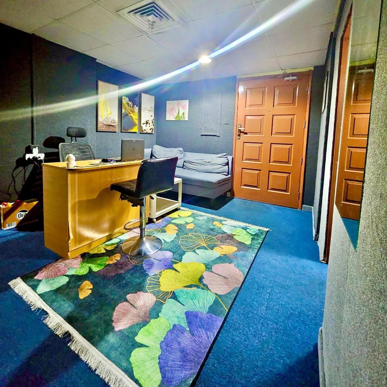 Albergue Woodvilla Dubai