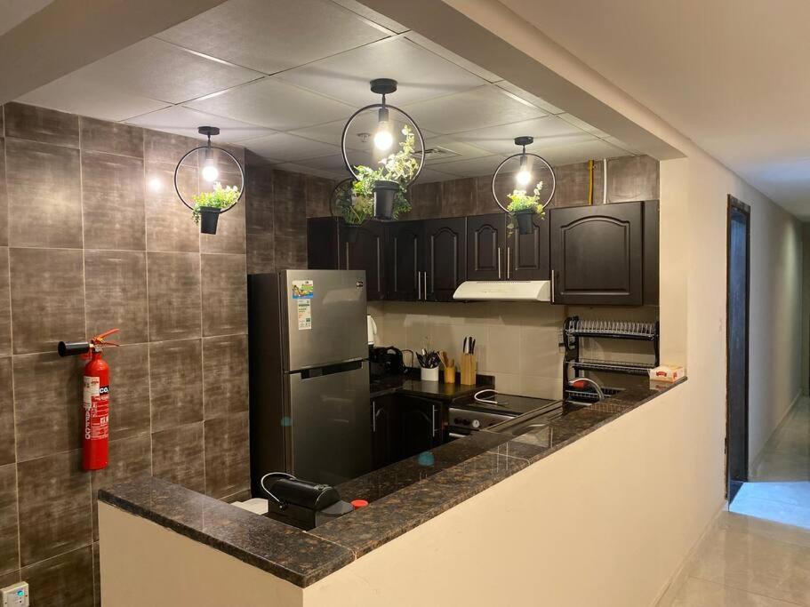 Comfortable 2-br In Jvc, With Balcony Appartement Dubaï