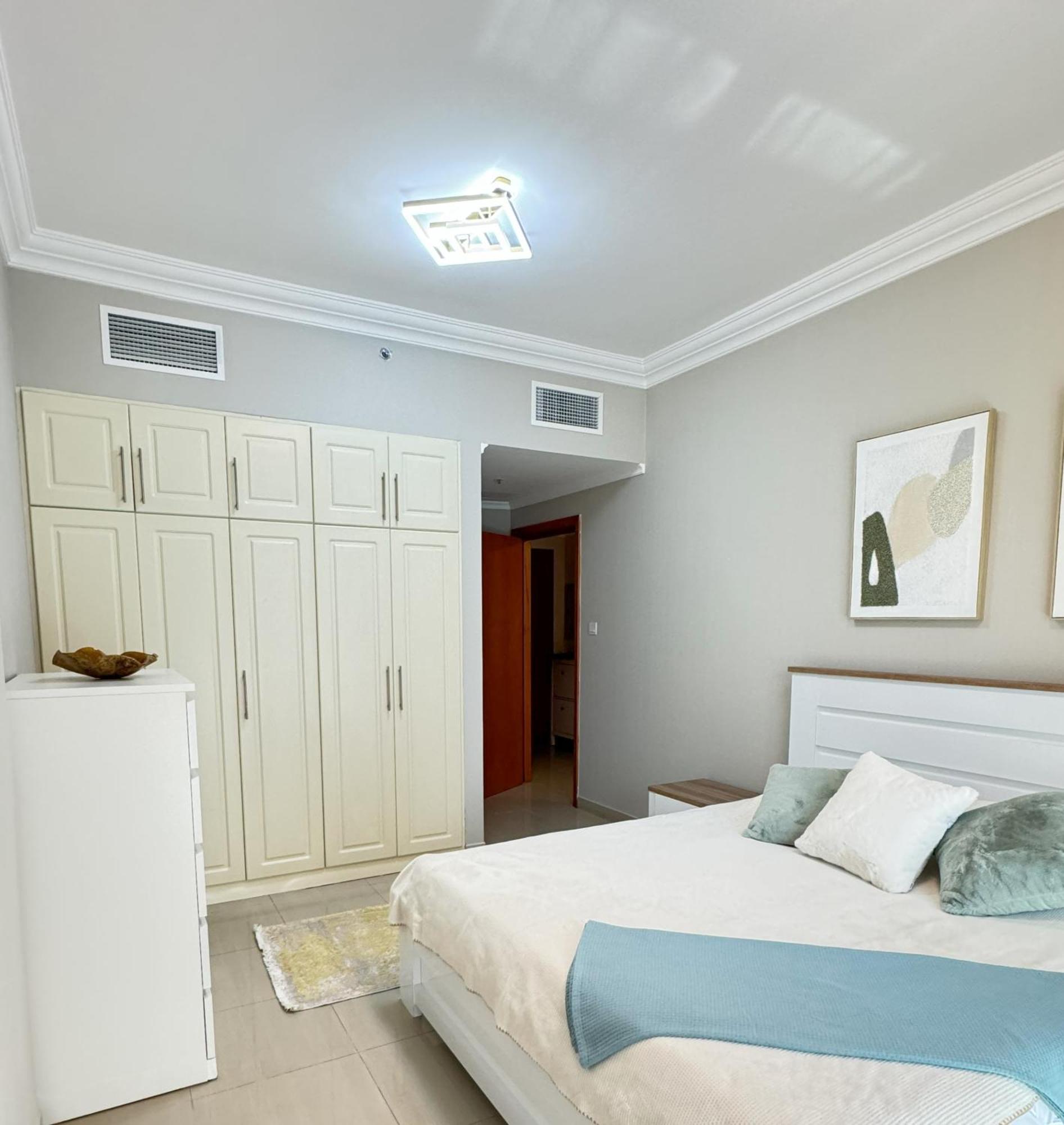 Appartement Great Location In Marina!! Contact Us For Monthly Affordable Rates!!!