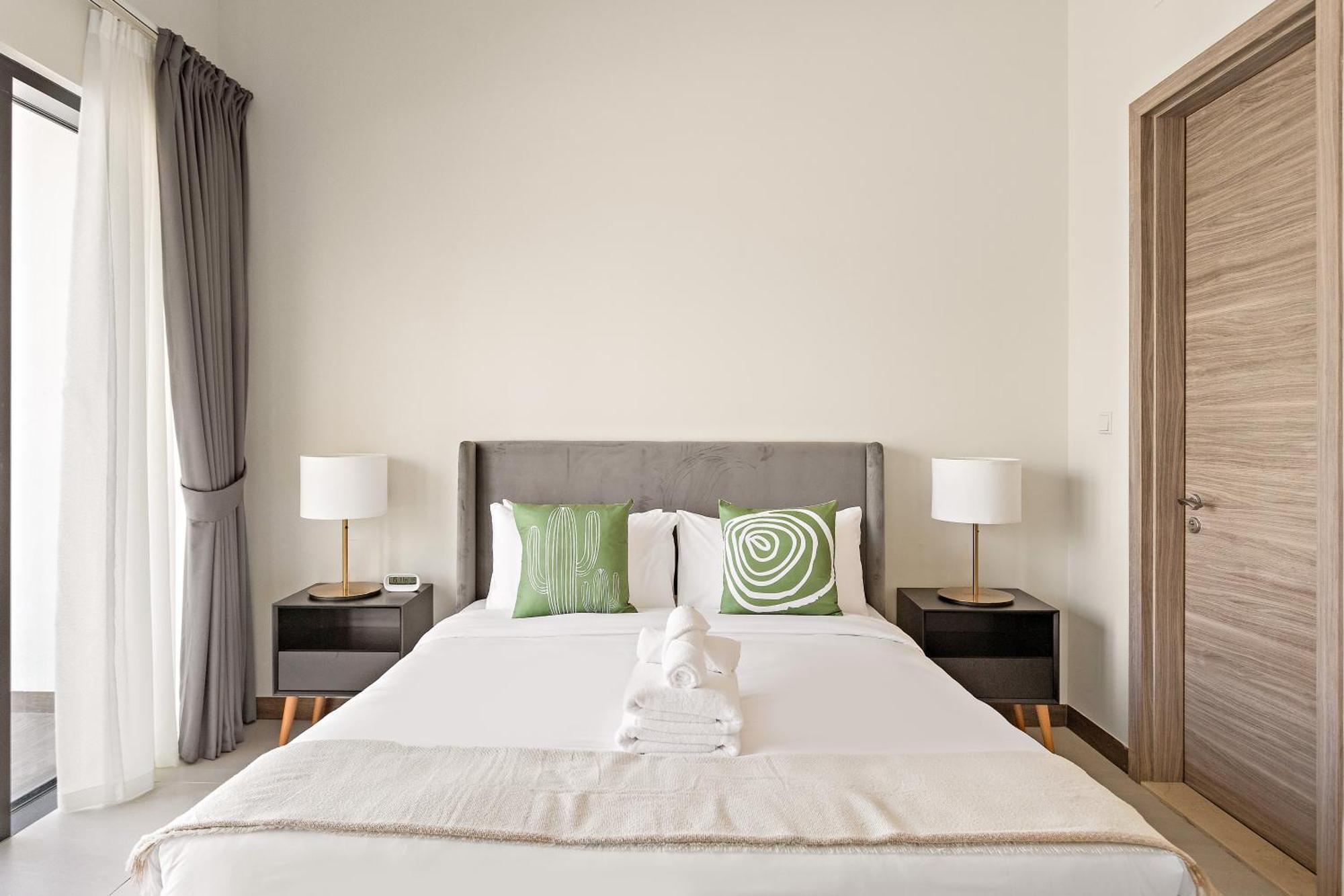 Canal View 1br W Spa, Sauna, Pool & Gym Dubaï