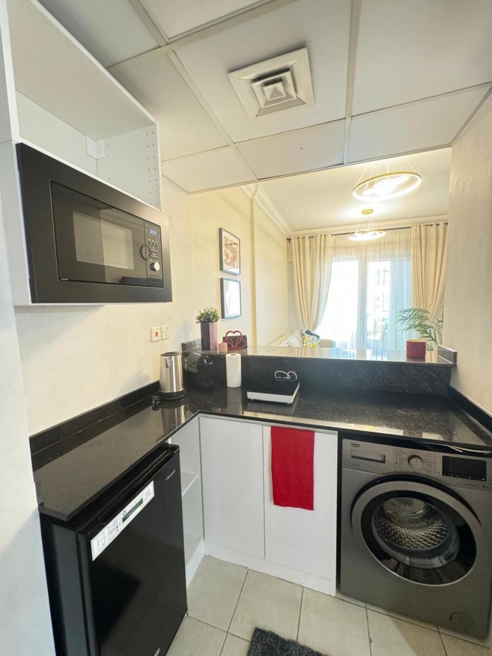 Great Location In Marina!! Contact Us For Monthly Affordable Rates!!! Appartement *