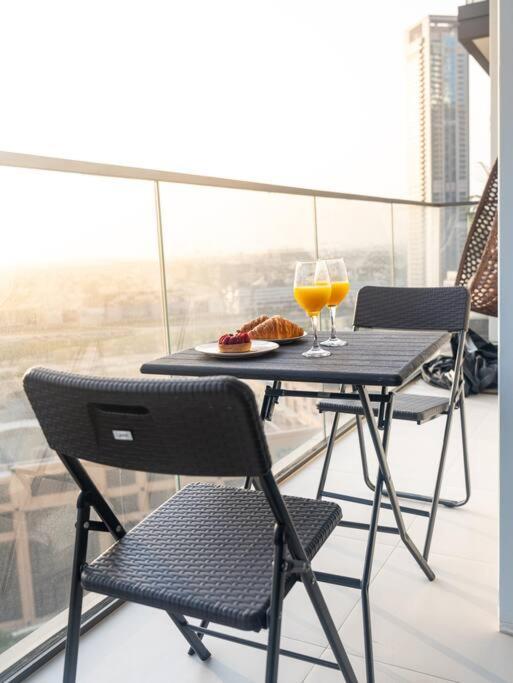 Luxury Two Bedroom With & Pool View By Delujo