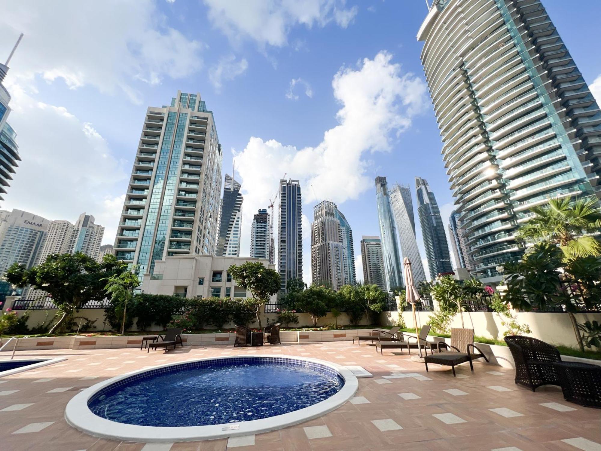 Apartment Spacious 2 Bed Marina-near Metro