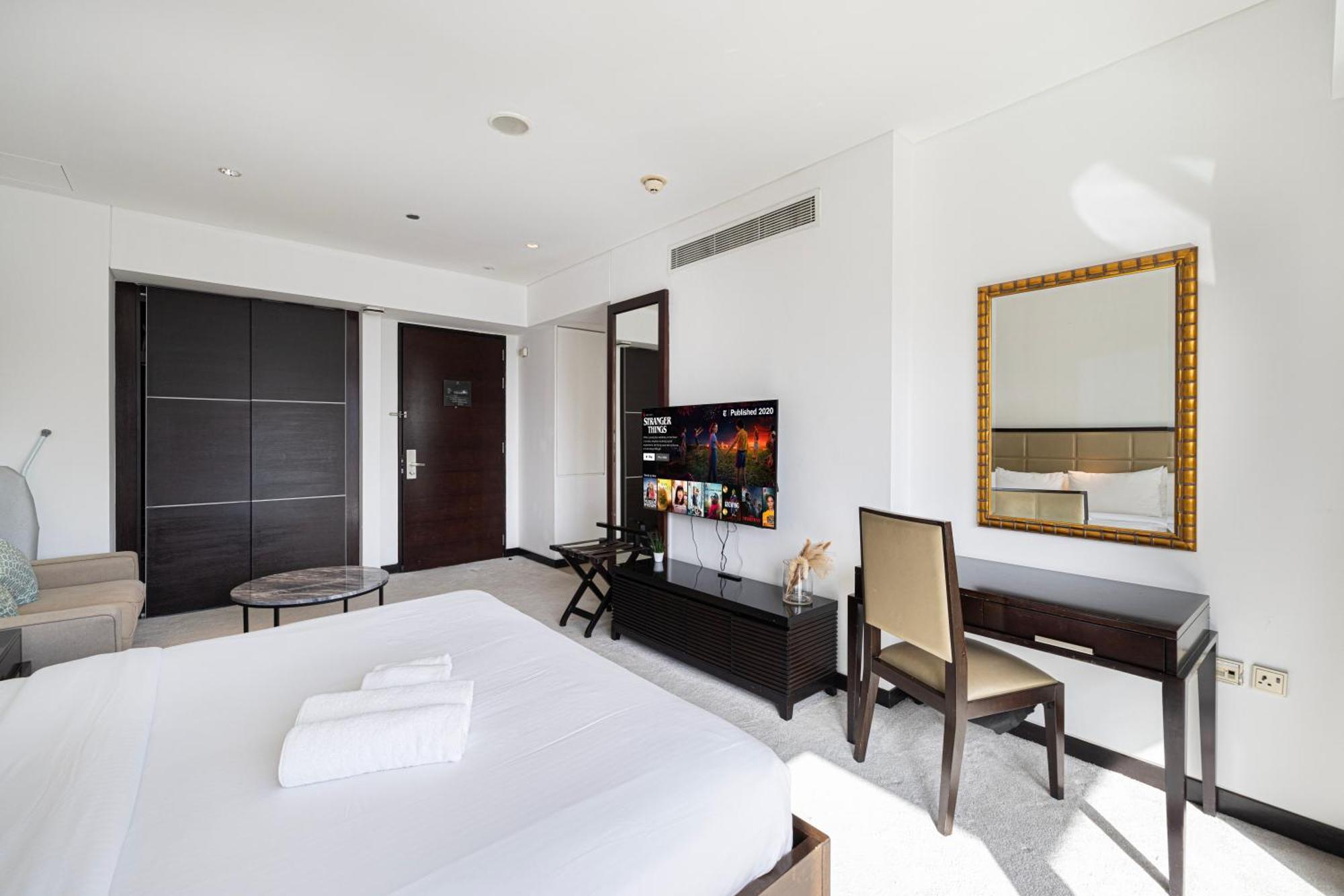 The Address Marina - Lux Living *