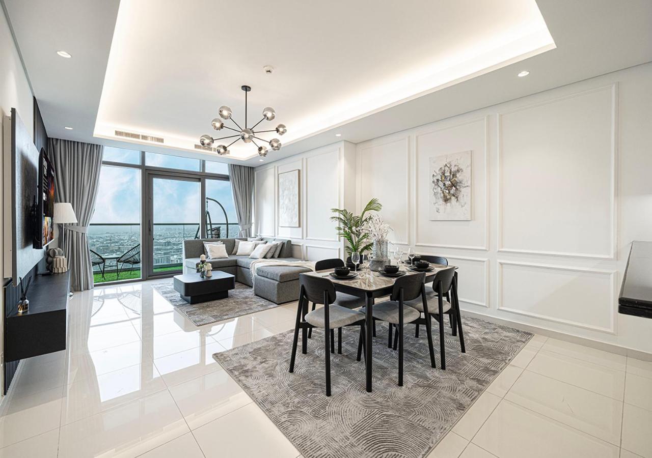 5 Star High Rise Luxury Apartment, Infinity Pool With Stunning Burj View - Brand New Appartement Dubaï