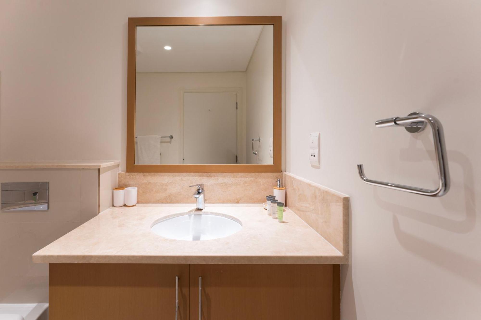 Beautiful 2br In The Heart Of Blvd