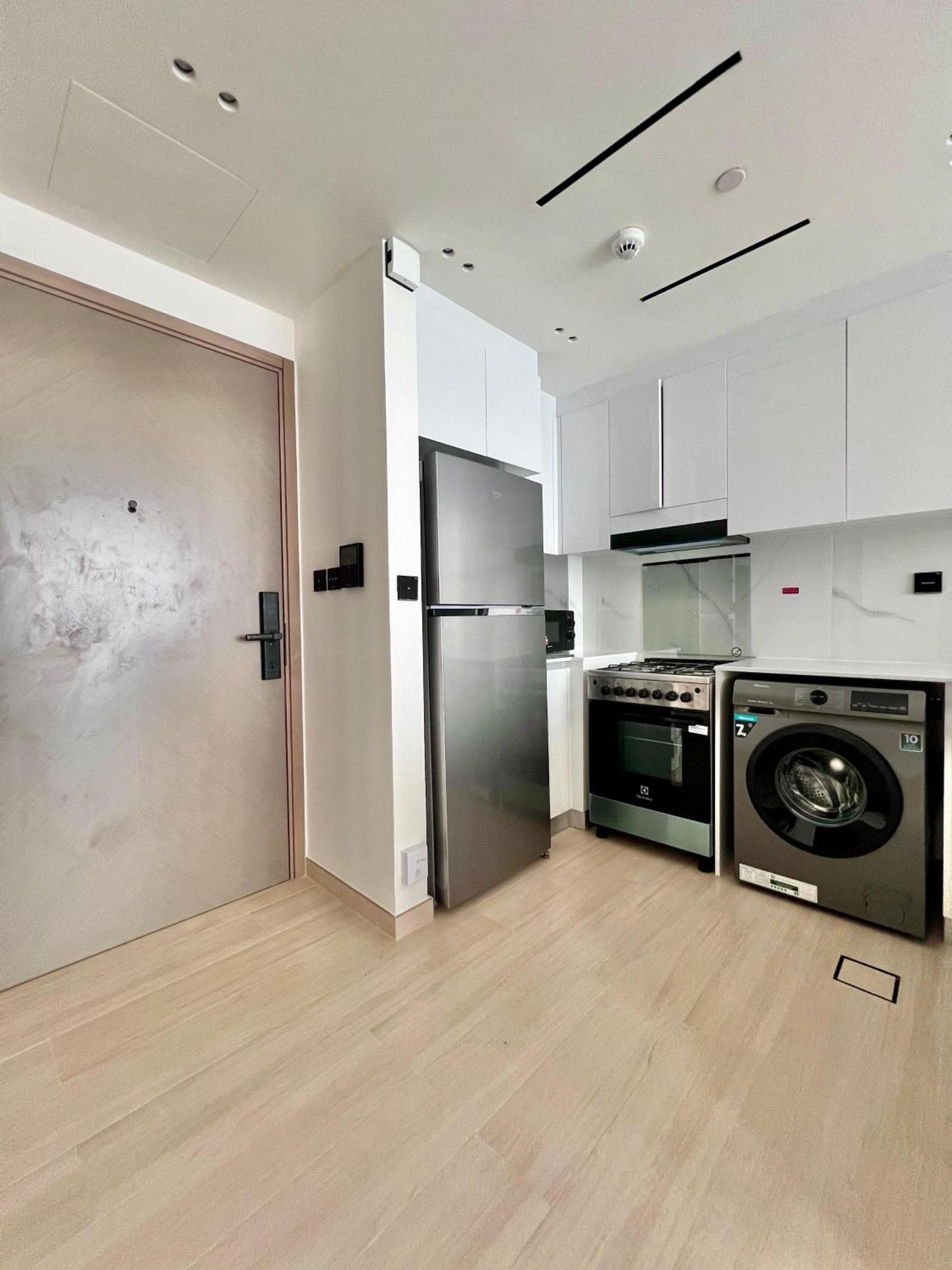 1 Bedroom In Jvc