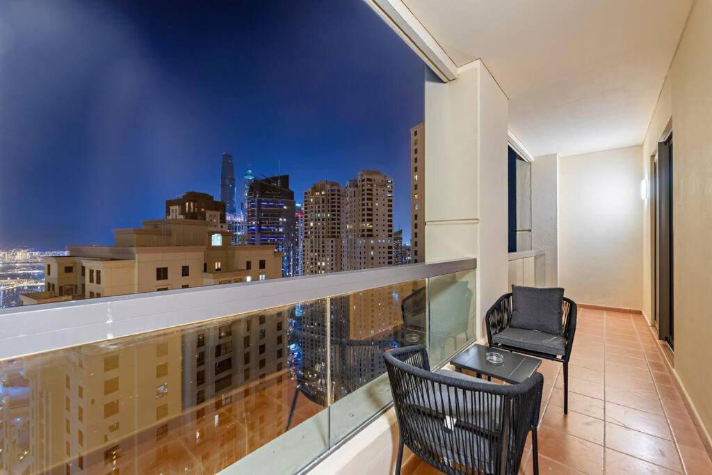 First Class 2br Breathtaking & Palm View Appartement