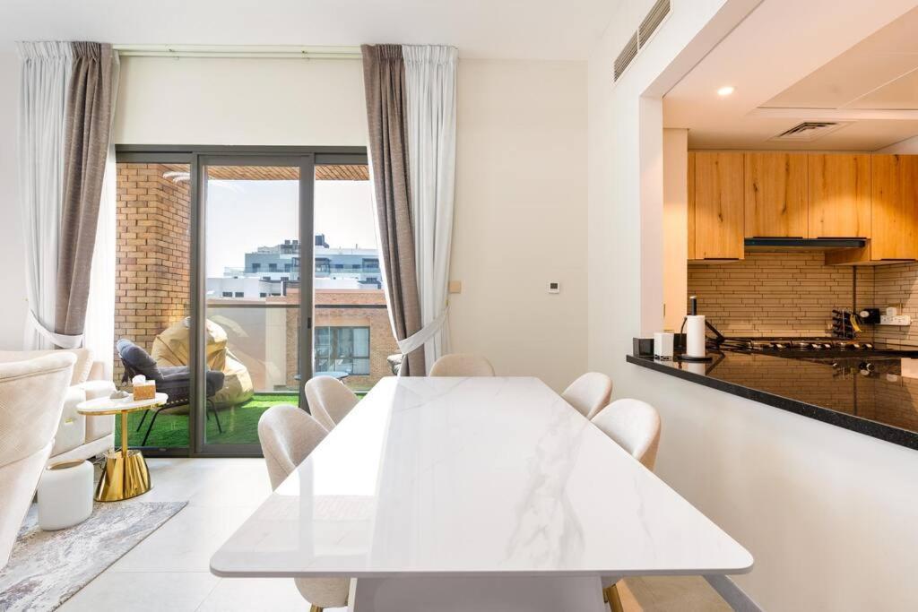 Eleganz By Danube - 2 Bedroom - Jvc Appartement *