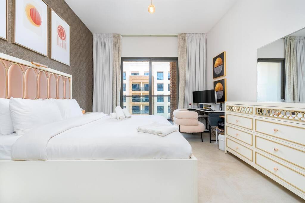 Eleganz By Danube - 2 Bedroom - Jvc Appartement