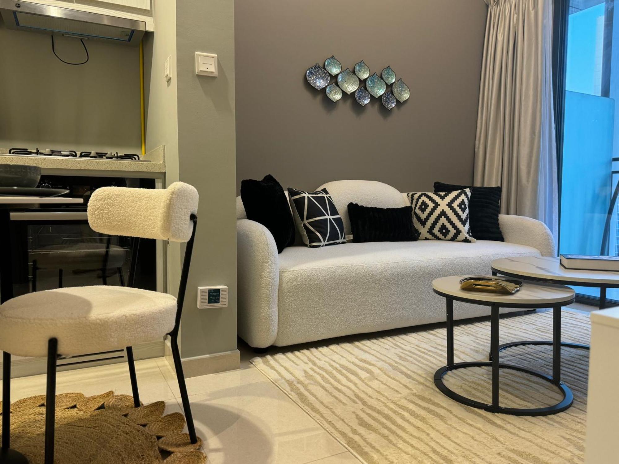Ashri Homes Stylish Near Burj Khalifa Apartament *