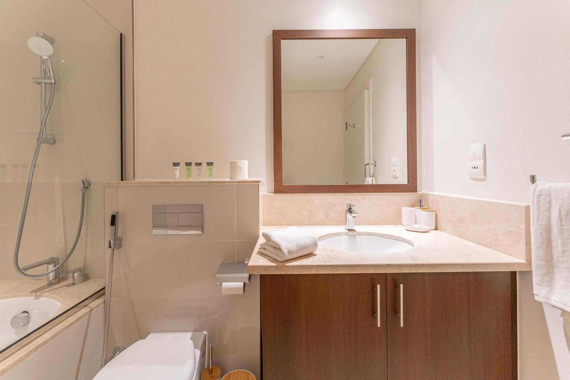 Modern Luxury 2br Burj Khalifa Partial & Blvd View *
