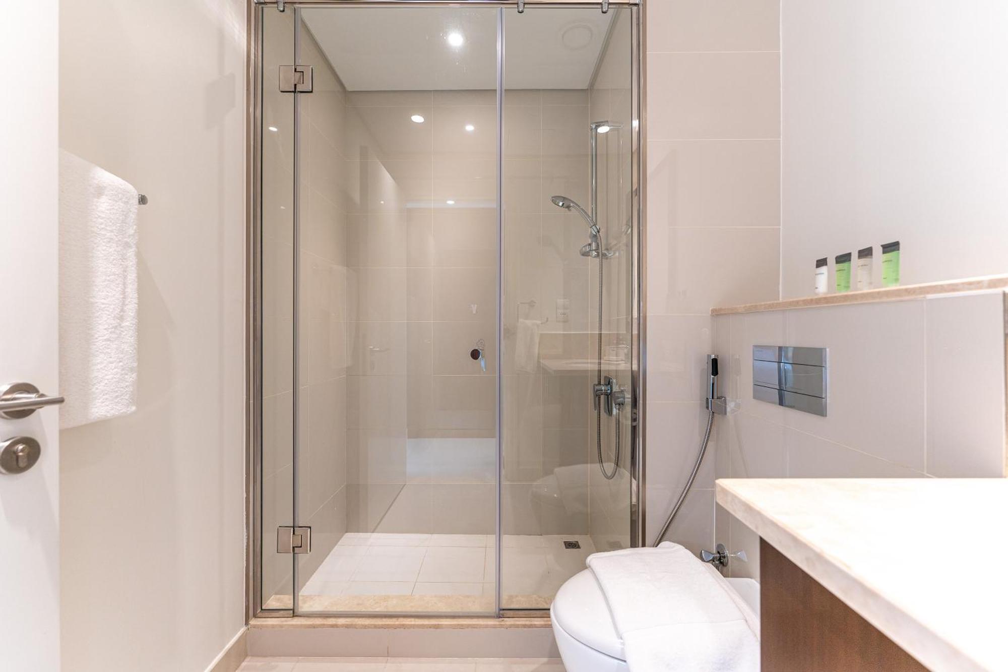 Modern Luxury 2br Burj Khalifa Partial & Blvd View *