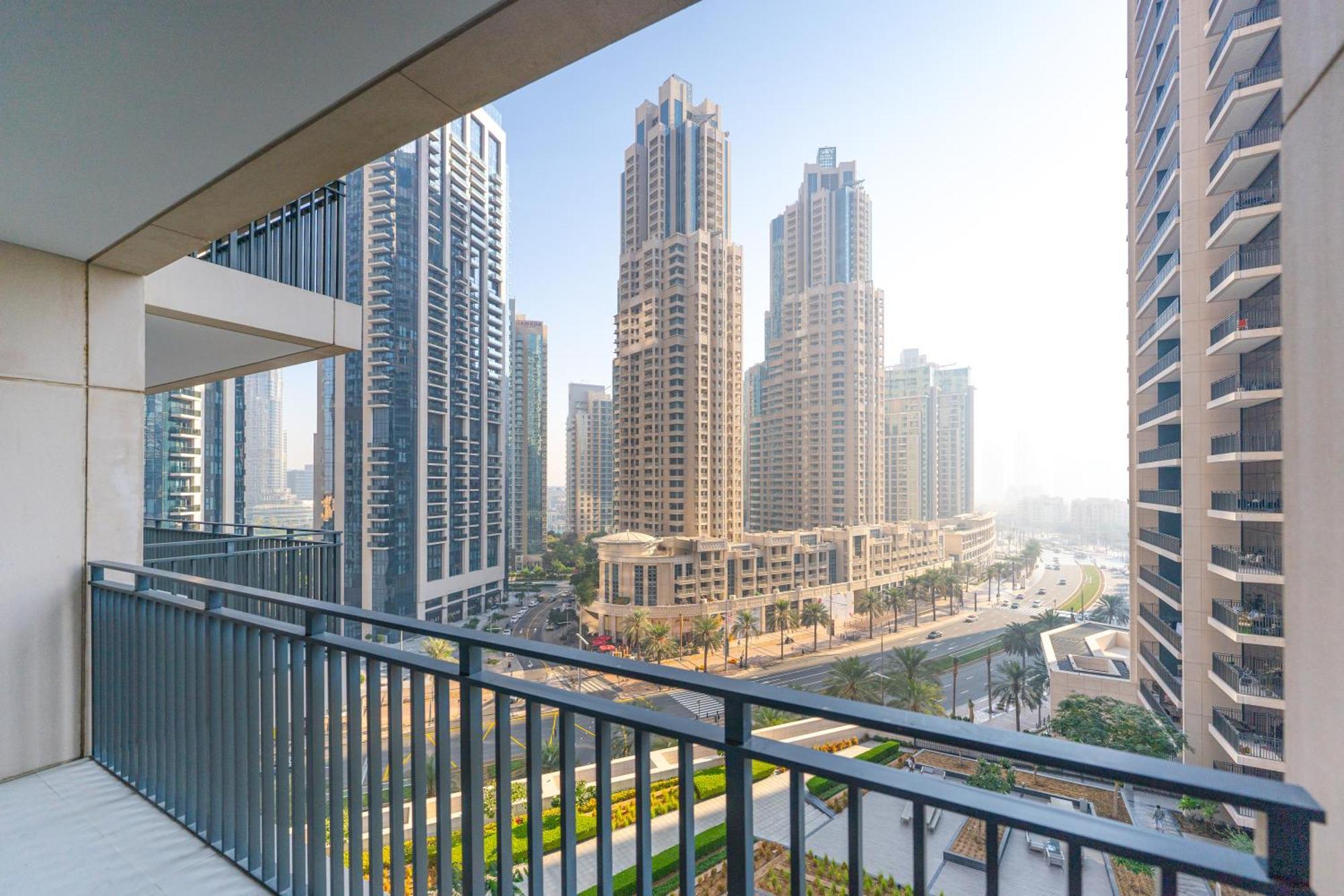 Modern Luxury 2br Burj Khalifa Partial & Blvd View *