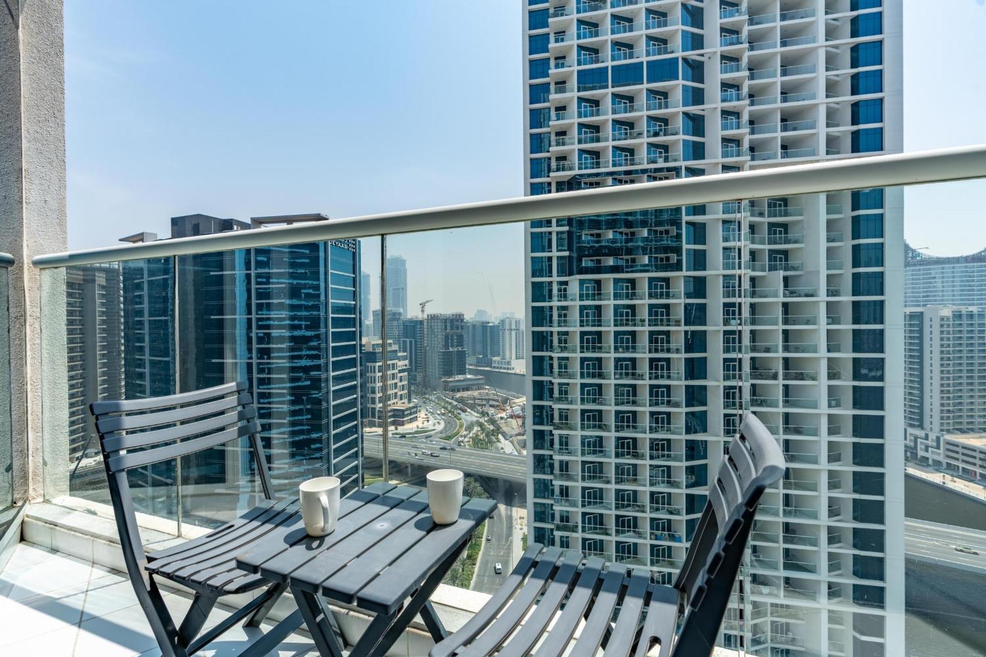 Business Bay With Canal View - Cityapartmentstay Apartamento *