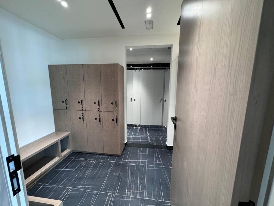 1 Bedroom In Jvc Appartement