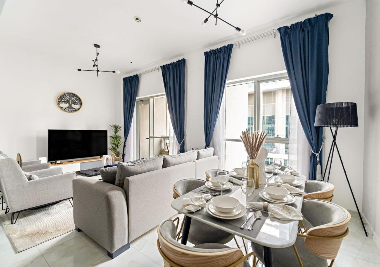 Burj Khalifa View Downtown Gem, 8 Minutes Walk To Mall Apartemen Dubai