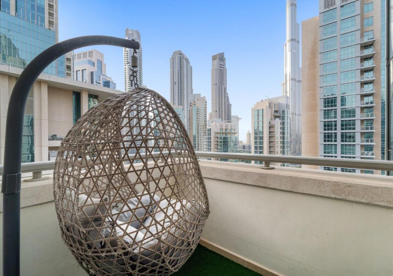 Burj Khalifa View Downtown Gem, 8 Minutes Walk To Mall * Dubai