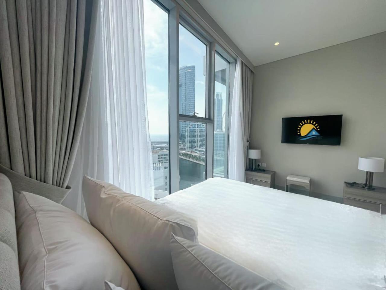 Appartement Marina Walk Gem Modern With Pool & Gym Access, Steps To & Metro