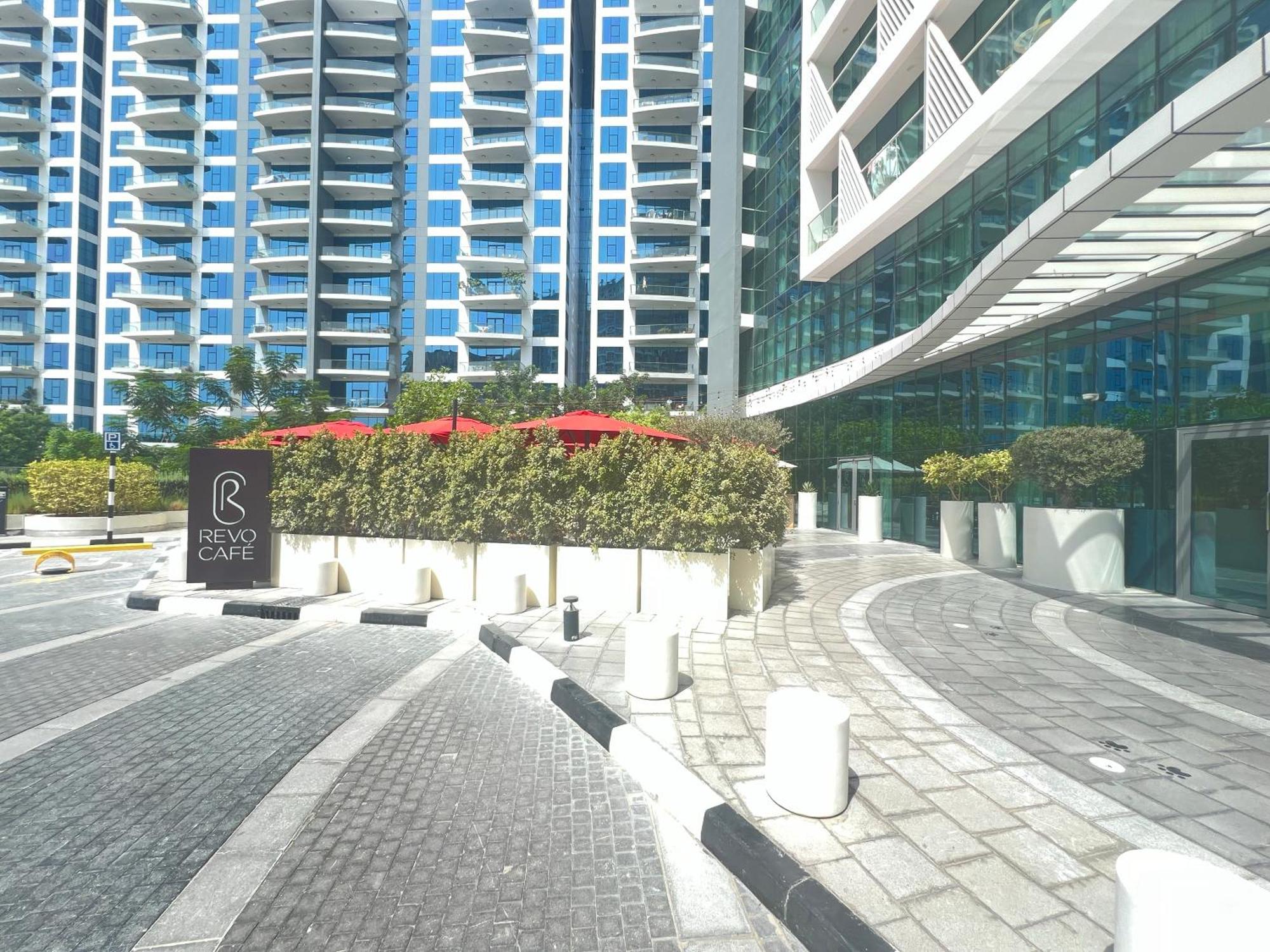 Sevenpalm 2br Seaview Rooftoppool Privbeach Appartamento Dubai