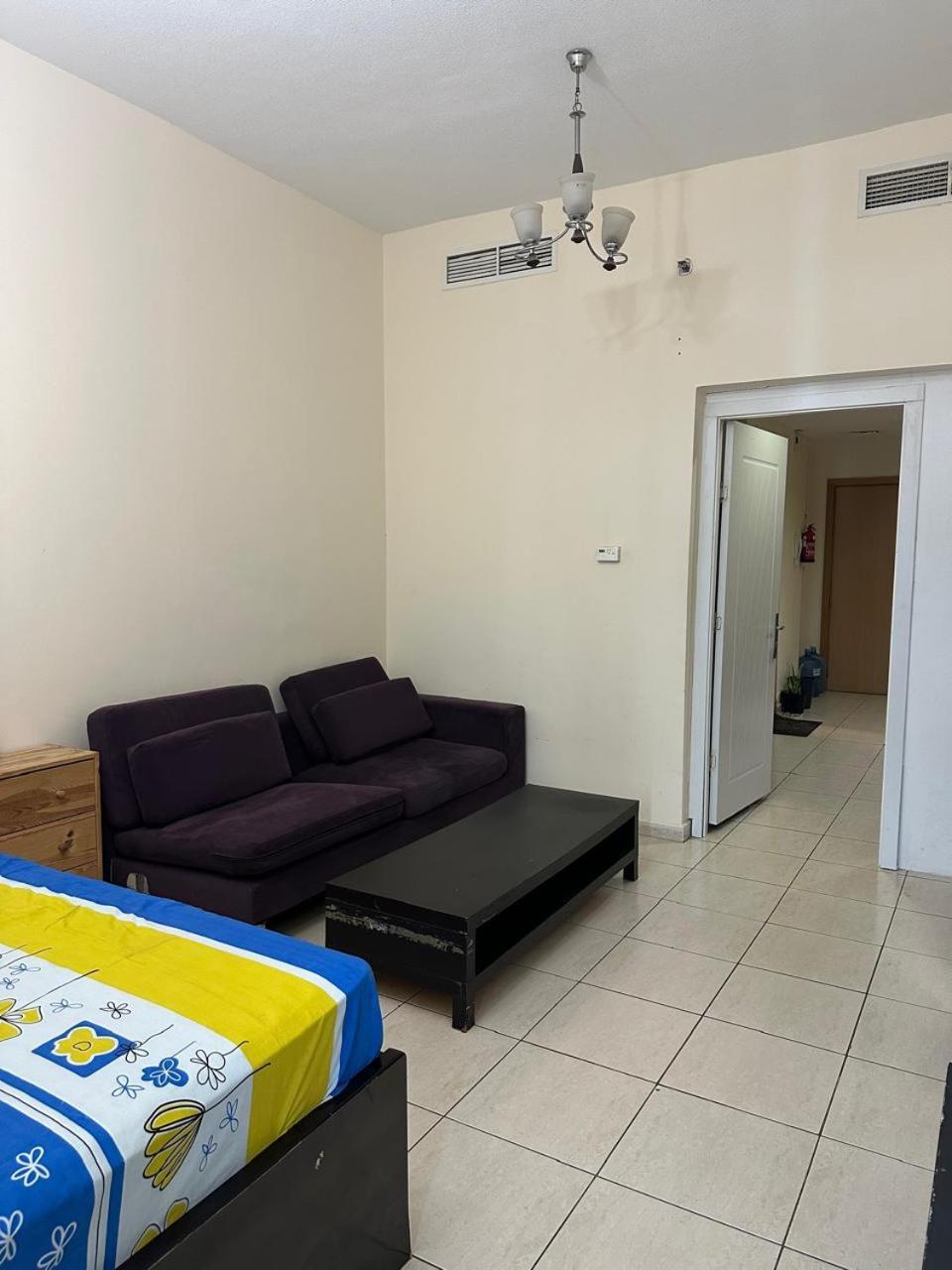Private With Balcony Fully Furnished In Silicon Oasis Séjour chez l'habitant Dubaï
