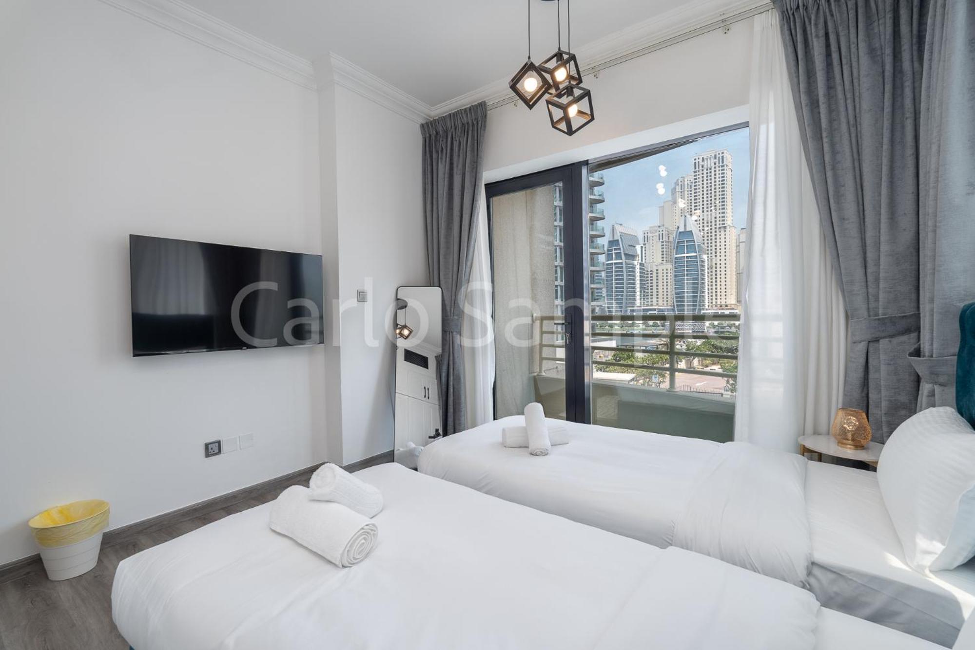 Tudors One Marina View Rooftop Pool Four Beds Apartment Dubai