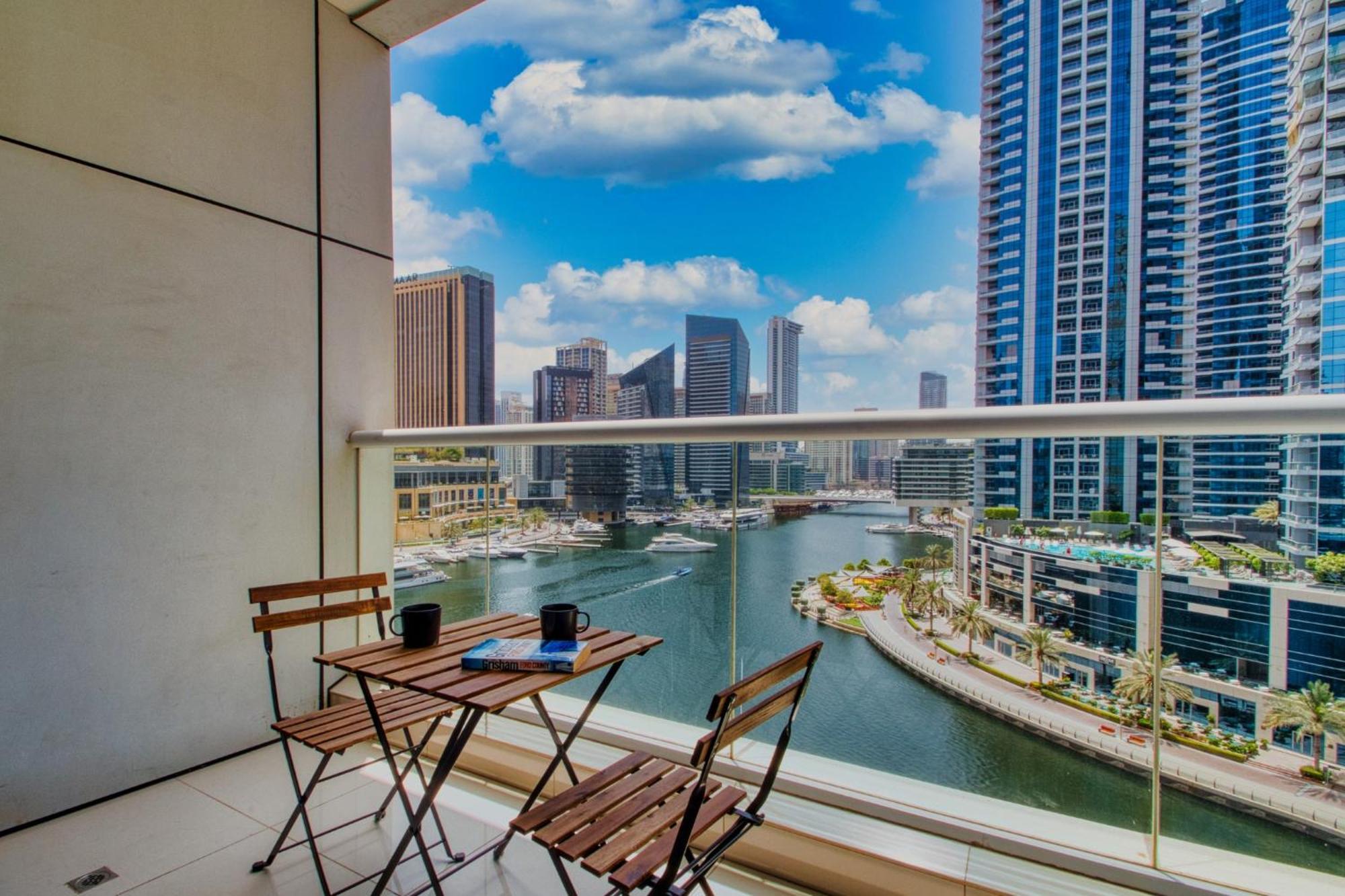 Appartement Aesthetic 2br With Marina Waterfront View Dubaï