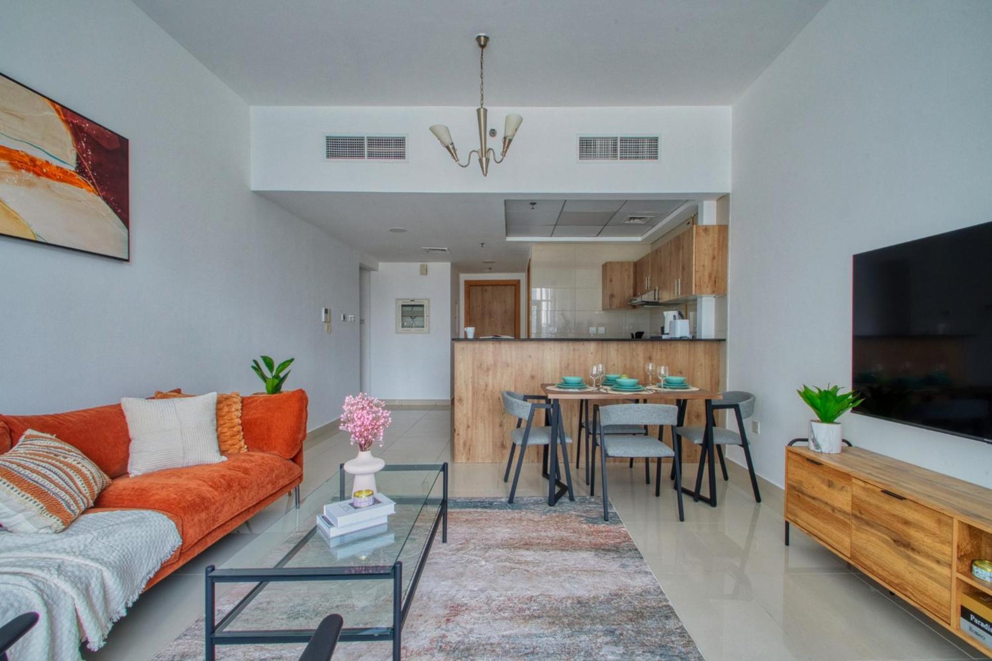 Aesthetic 2br With Marina Waterfront View Dubaï