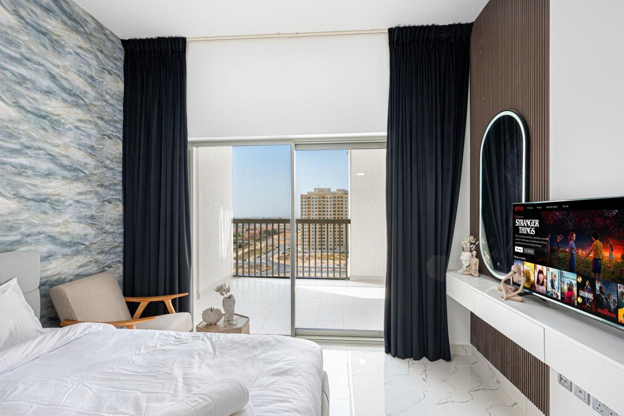 Modern Comfort In Dubailand