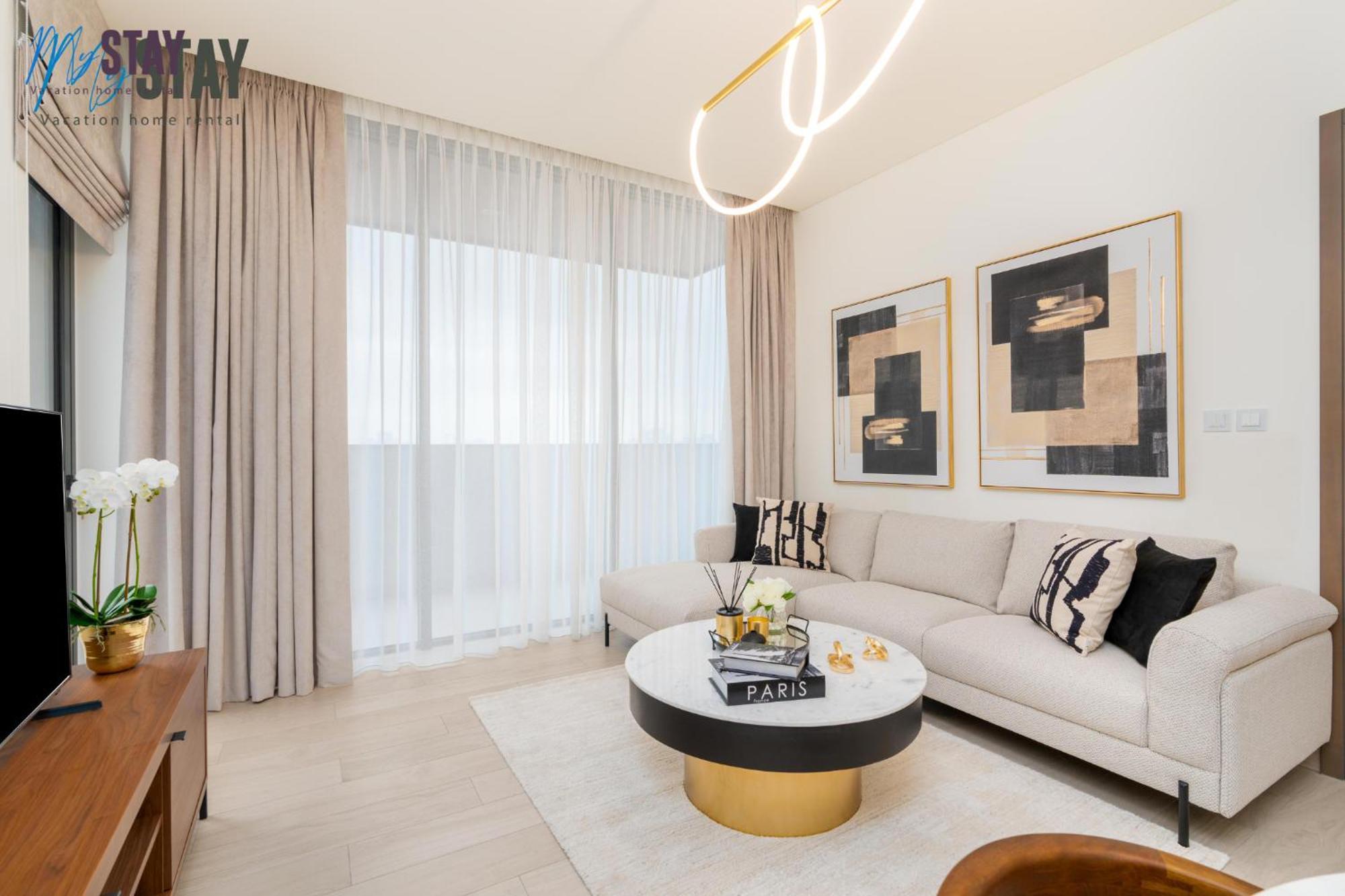 Stylish 2br With Assistant * Dubaï