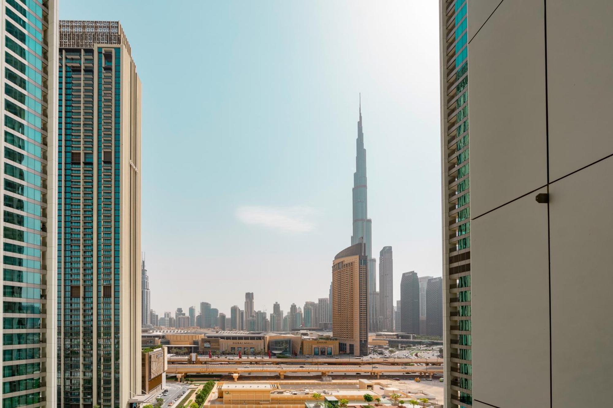 Prime Retreats @ Downtown Views By Emaar