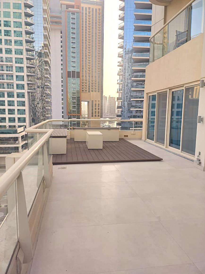 Appartement Upgraded 2 Bedroom At Marina Dubaï