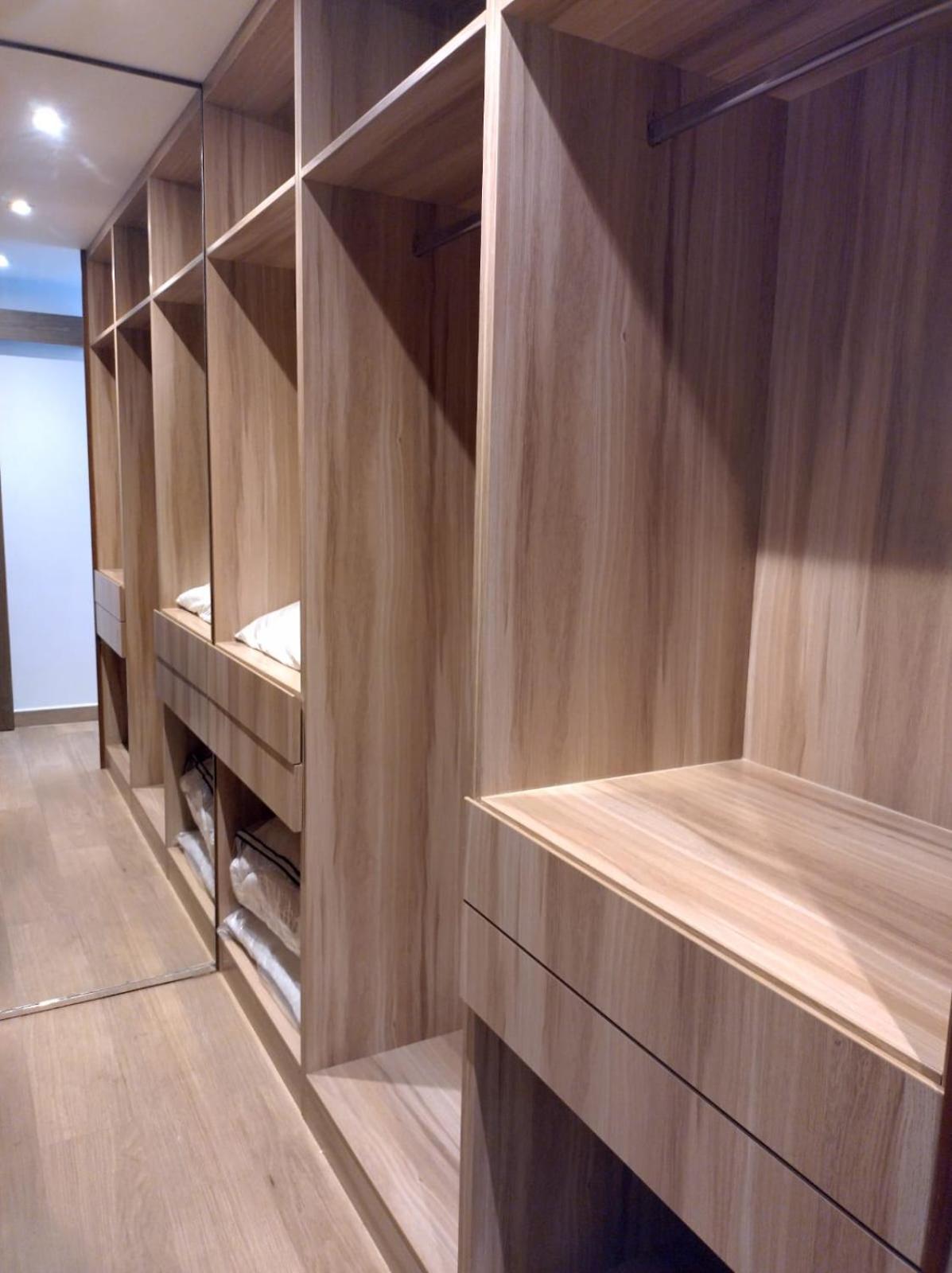 Upgraded 2 Bedroom At Marina Dubaï