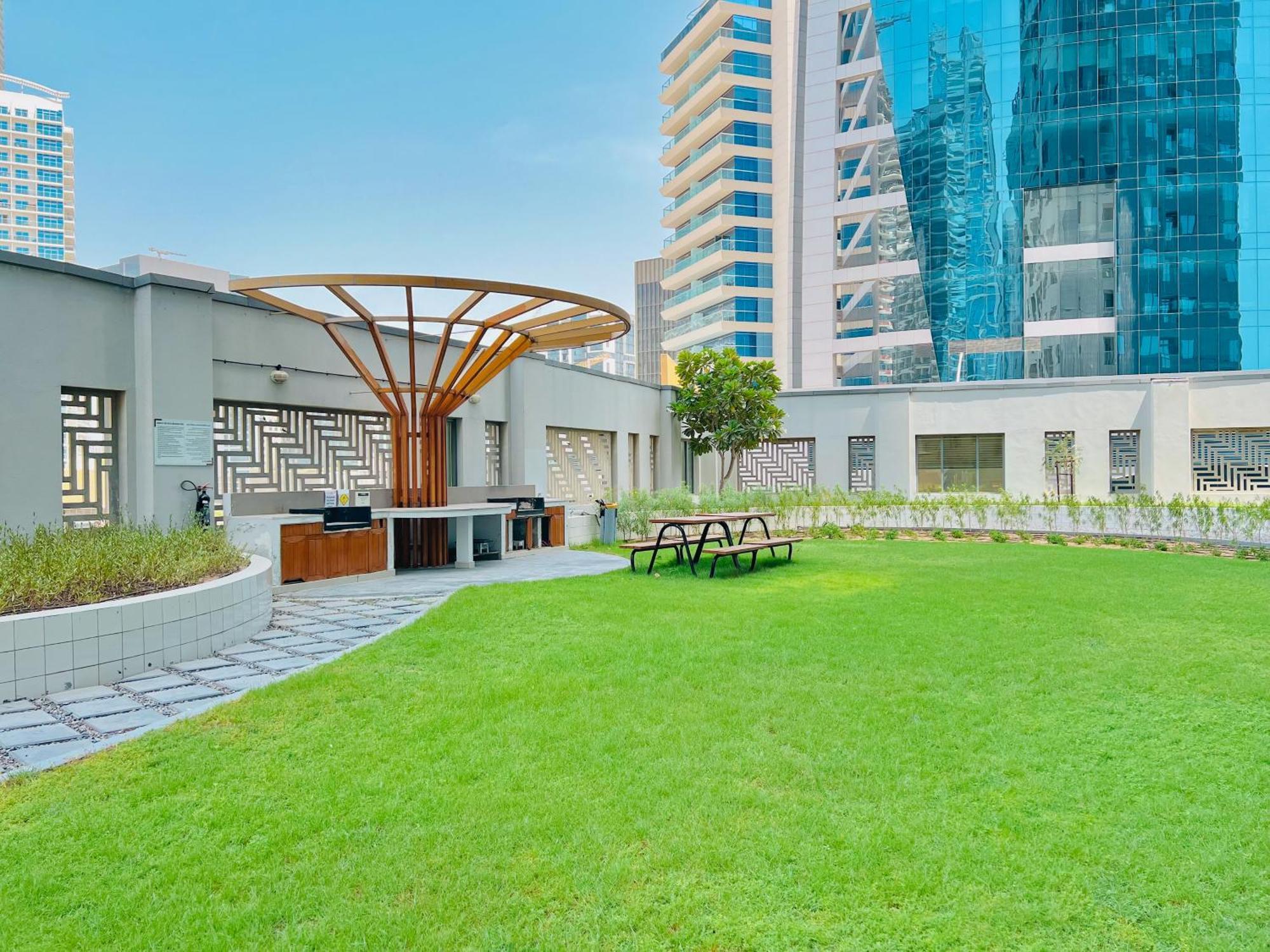 Waves - Executive Bay Studio, Canal View And Modern Amenities