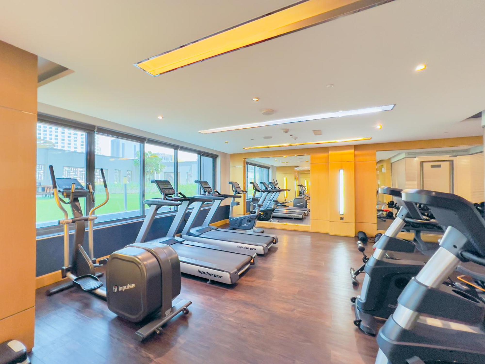 Waves - Executive Bay Studio, Canal View And Modern Amenities