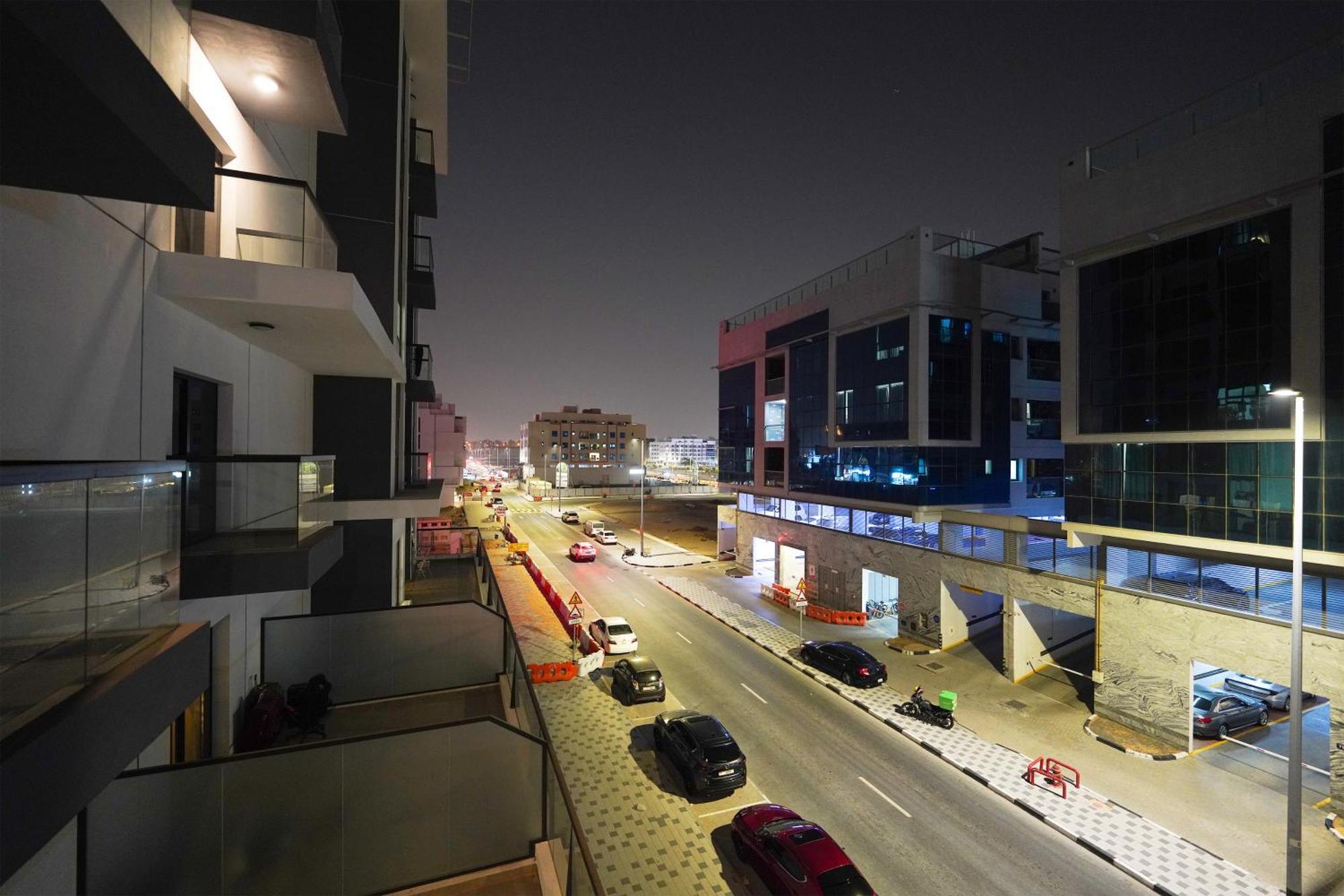 Apartamento Brown Stone - Dragon Mart International Dubái