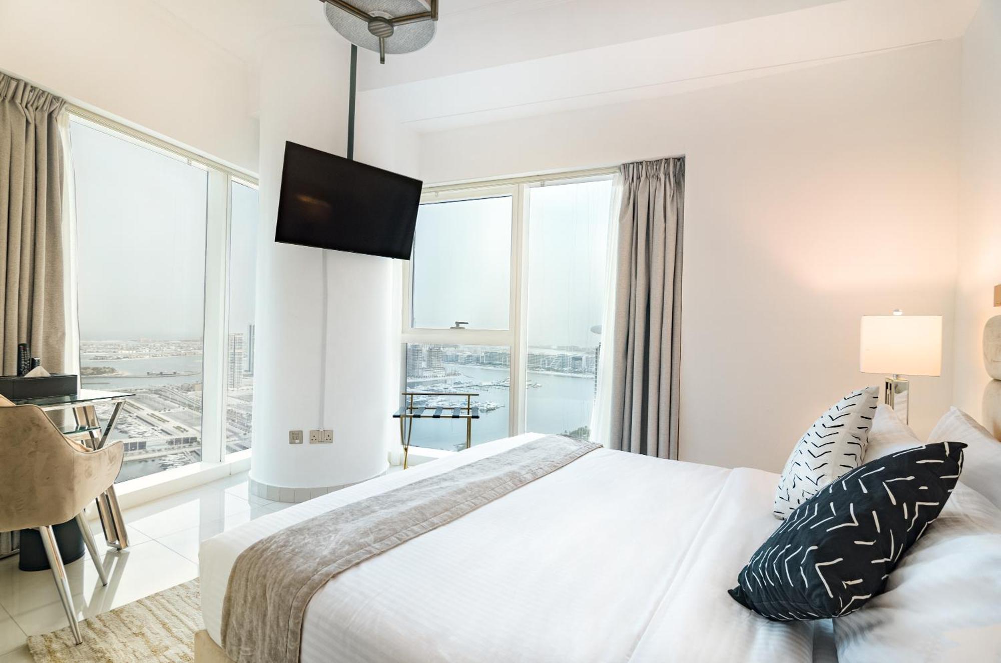 Oskena Vacation Homes- Beautiful High Floor Two Bedroom In Marina Apartamento Dubái